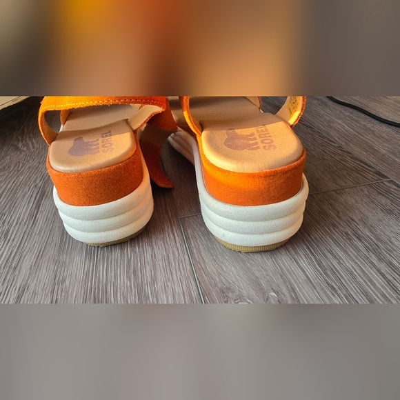 Sorel Canyon Gold Suede Cameron Sandal – Women’s 8, Velcro Platform - Picture 9 of 12